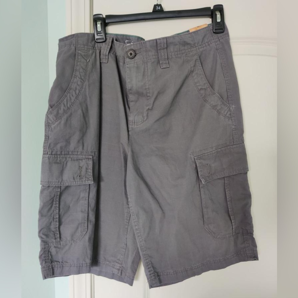 Urban pipeline cargo ahorts. Size 34. New.
